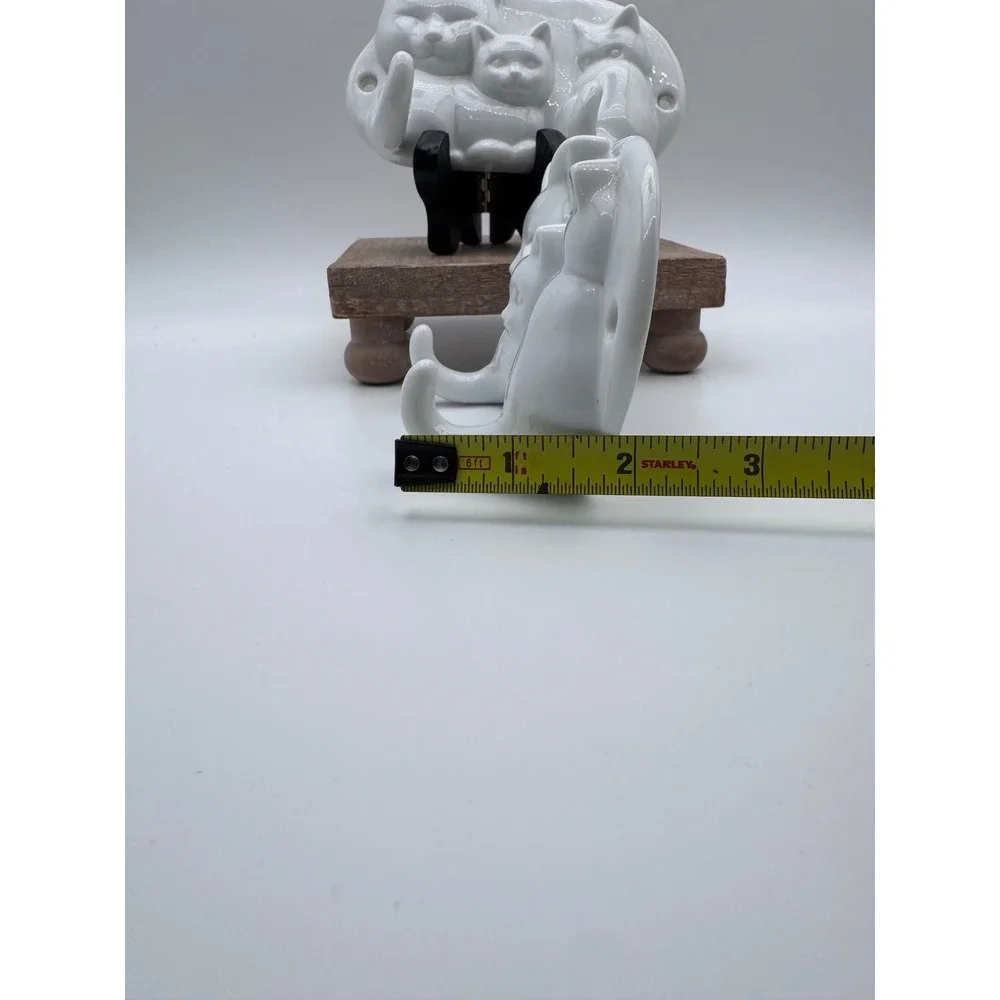 Vintage Avon White Ceramic Cat Family Wall Hooks Set of 2 Feline Decor